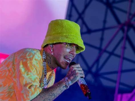 Sfera Ebbasta In Concerto Al Festival Rock In Roma Arriva Il Trapper