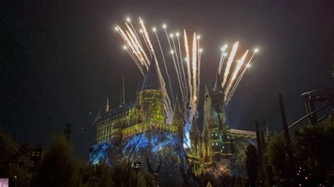 PHOTOS, VIDEO: 'The Magic of Christmas at Hogwarts Castle' Returns to ...