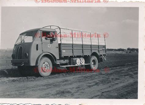 Wehrmacht mit französischen Matford F 917 WS Beute LKW Wappen Emblem