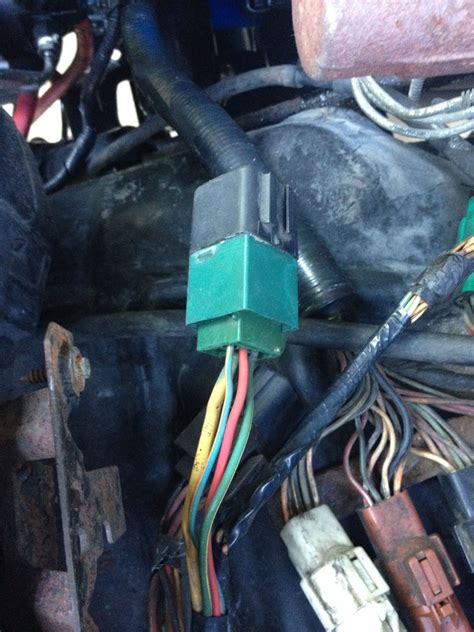 02 Ford F150 Fuel Pump Relay Location