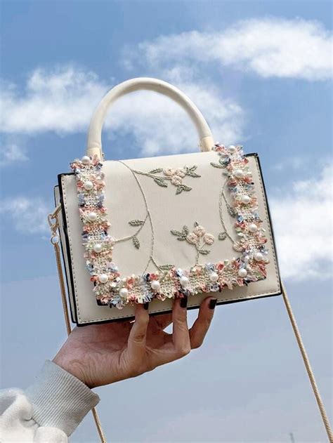 Waterproof Lightweight Business Casual Mini Floral Embroidered Flap