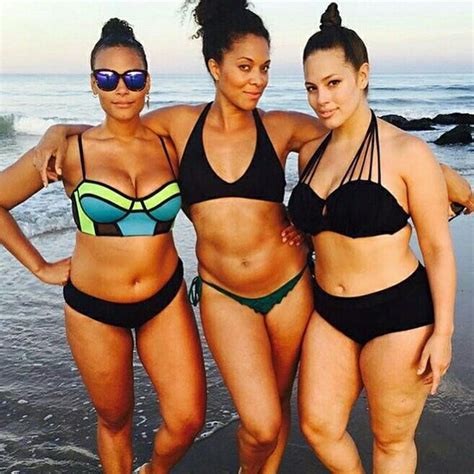 7 Hot Sexy Elena Laura Bikini Pics