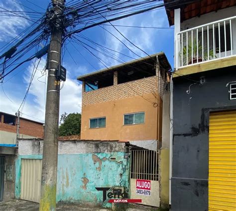 Casa na Rua Joaquim Pessoa Duarte Goiânia em Belo Horizonte por R