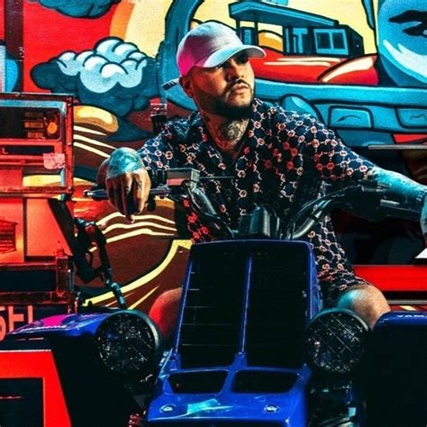 Farruko Lanza Su Nuevo Single Pepas Plan De Vuelo V