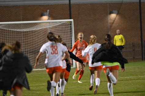 Clemson Women’s Soccer – Clemson Tigers Official Athletics Site