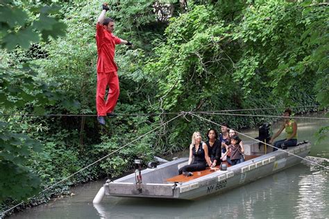 Un Funambule sur l'eau | Outdoor, Outdoor decor, Outdoor furniture