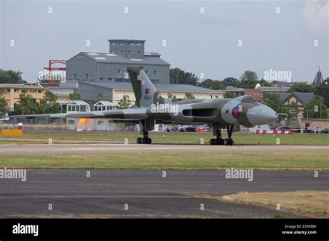 2014 Farnborough Air Show - Acro Vulcan XH558 bomber on runway Stock ...