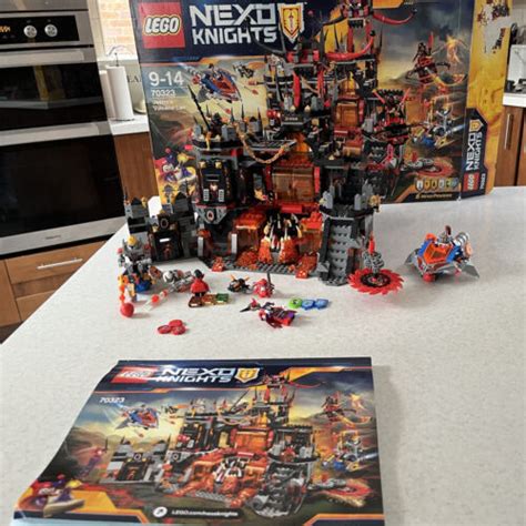 Lego Nexo Knights Jestro S Volcano Lair Box Instructions