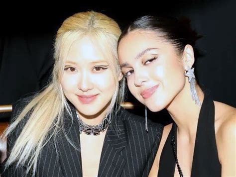 Olivia Rodrigo detalha MET Gala junto de Rosé do BLACKPINK