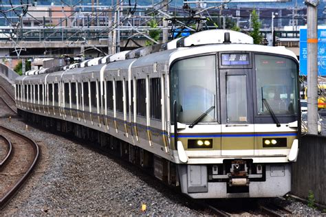 吹田総合車両所京都支所 221系 K05編成 の写真 鉄道写真投稿サイトtrain Directory