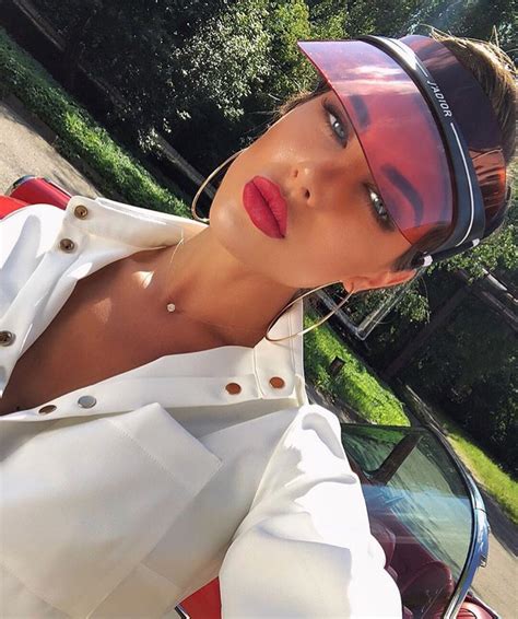 Nice Babe And Kiss Image On Favim