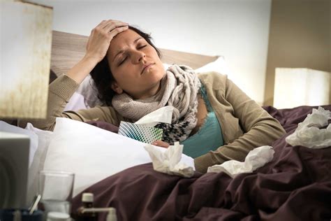 Signs You're Getting Sick: Symptoms of Flu, Viruses, and More | Reader ...