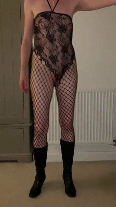 Dancing Amateur English Milf Tight Pussy Small Tits And Arse British Cougar Porn Xhamster