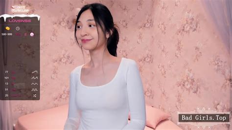 Skinny Super Cute Busty Asian Babe Webcam Tease Dominno