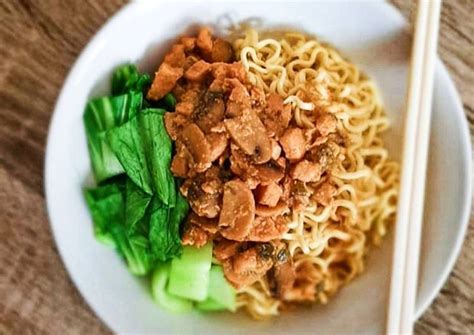 Resep Mie Ayam Jamur oleh Dhe Nik - Cookpad