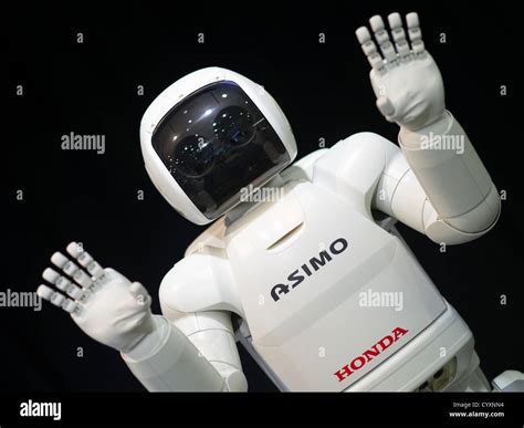 Robot Asimo De Honda La Honda Welcome Plaza Aoyama Tokyo A S I M O