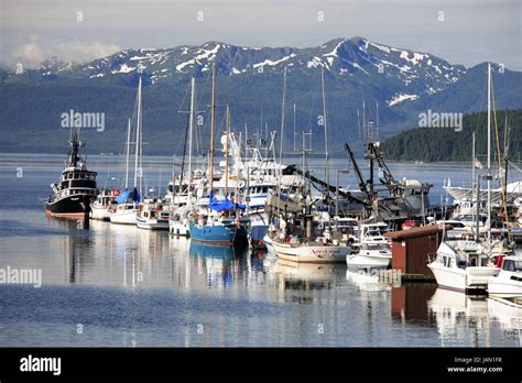 The Usa Alaska Auke Bay Harbour Fishing Boats Sea Stock Photo Alamy