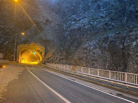 Heyelan nedeniyle kapanan karayolu ulaşıma açıldı Kastamonu Açıksöz Haber