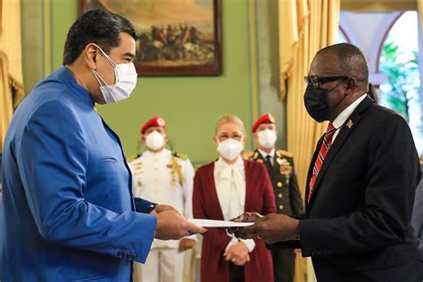 Presidente Maduro recibió cartas credenciales del embajador de Trinidad