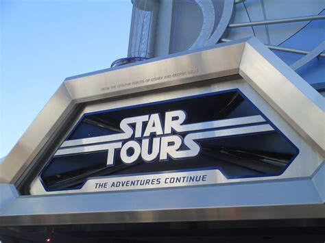 Star Tours - The Adventures Continue (Disneyland Park) - WanderDisney