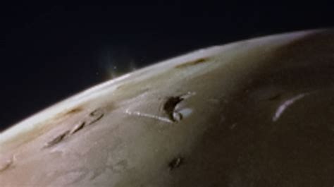 Nasas Juno Gets A Close Up Look At Lava Lakes On Jupiters Moon Io