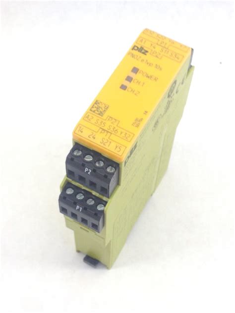 Pilz Pnoze1vp10s Safety Emergency Stop Relay 24vdc A825