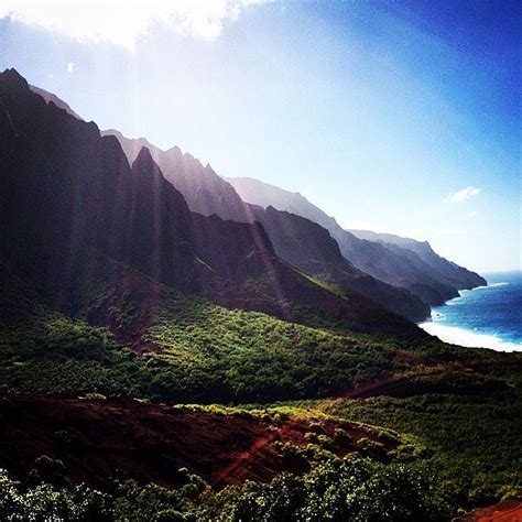 Hike the Na Pali Coast Trail in Hawaii | The Ultimate Dating Bucket ...