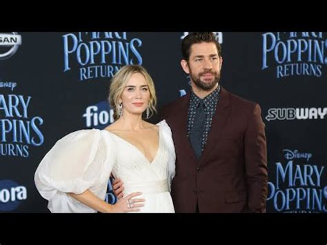 Oscars Fans Can T Unsee Emily Blunt S Dress As John Krasinski Holds