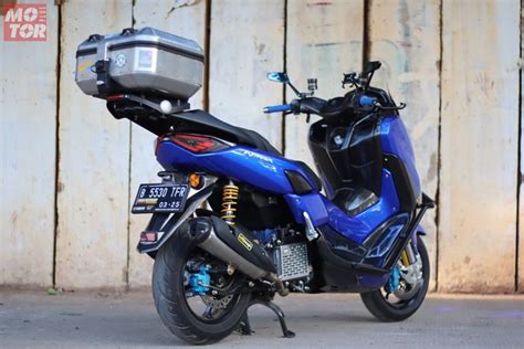 Yamaha NMAX Pilih Modifikasi Gaya Touring Berlimpah Aksesoris Kece