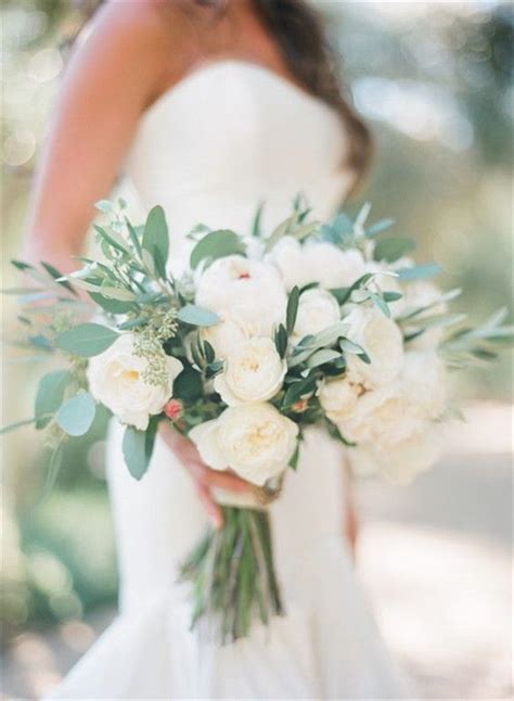 White And Green Bouquet For Modern Spring Weddings Bohemian