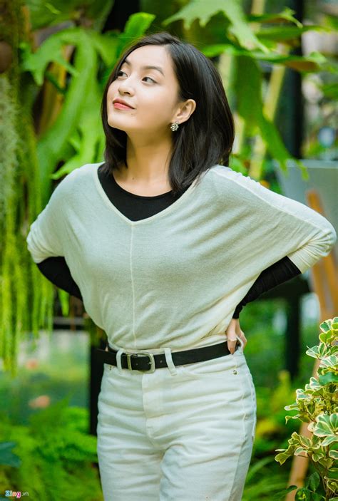 Nhan S C I Th Ng C A Hai Hot Girl Phim M T Bi C