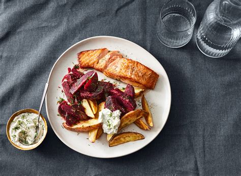 Gepofte Bieten Met Zalm En Dille Recept Allerhande Albert Heijn