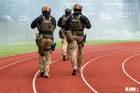 Wielka Zadyma Na Meczu Policja Na Boisku W Ruch Posz Y Armatki Wodne