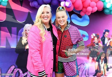 Jojo Siwa Photos And Premium High Res Pictures Getty Images