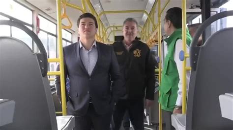 Samuel Garc A Entrega Nuevos Camiones De Transporte P Blico Nl