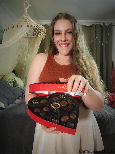 Slutty Babe Lana Del Lust Lifts Up Her Skirt And Shows Her Red Panties Photos