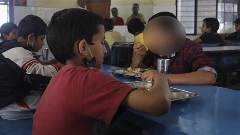 El efecto de la pandemia aún afecta la alimentación escolar en América Latina y el Caribe