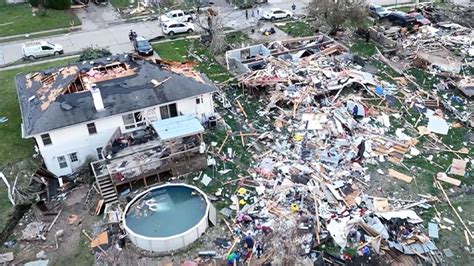 Devastating footage shows horrific aftermath of tornadoes that barreled ...