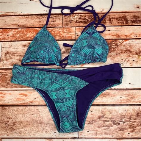 Roxy Swim Roxy Tiki Triangle Bikini No Tag See Measurements Poshmark