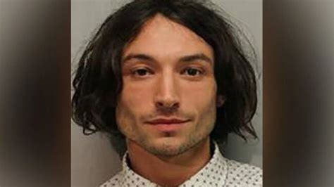 El Actor De The Flash Ezra Miller Fue Arrestado Por Incidentes En Un