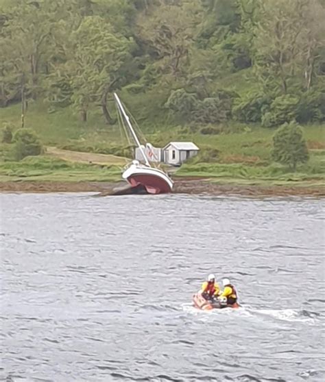 Tobermory Rnli Launches To Yacht Aground In Loch Aline Rnli