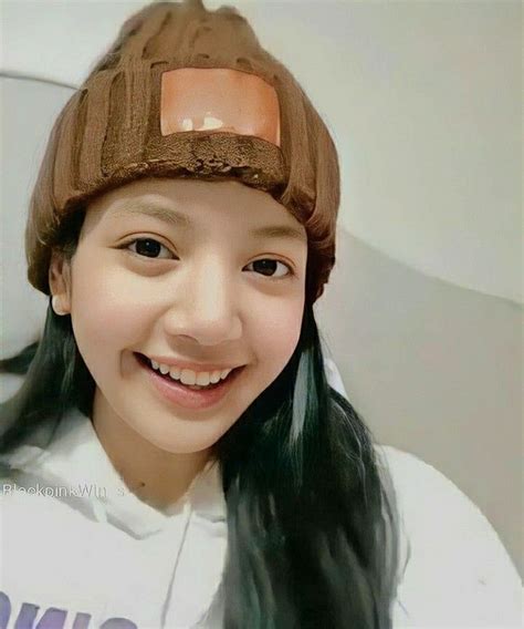 Lisa without makeup😍, she's so beautiful ️ | Without makeup, Blackpink ...