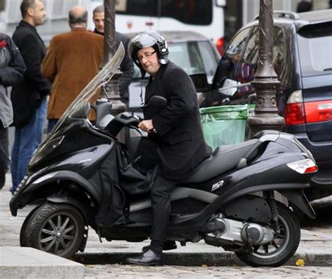 Découvrez comment François Hollande a berné les photographes pour