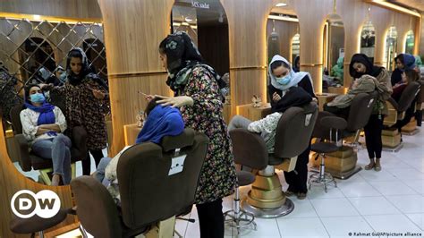 Afghanistan: Taliban beauty salon ban worsens women's agony – DW – 07 ...