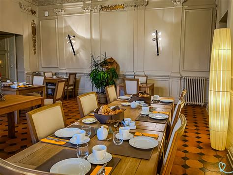 Sleeping at Château du Perreux (our review + photos)