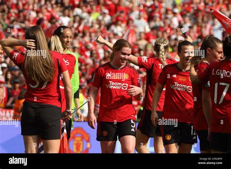 Adobe Fa Women S Cup Final Manchester United Women V Tottenham Hotspur