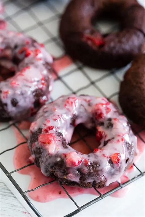 Chocolate Strawberry Baked Donuts Nutmeg Nanny