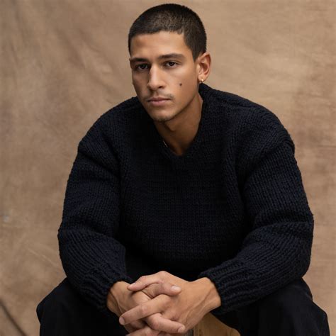 Emilio Sakraya im Interview über sein neues Album, seinen Sohn und