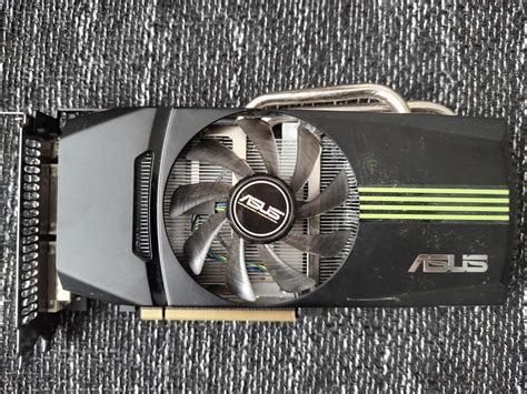 ASUS ENGTX560 Ti DC/2DI/1GD5.po instalaci ovladačů ve win10 zčerná obr ...