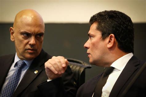 Sergio Moro encontra Alexande de Moraes um dia pós cassação de Deltan